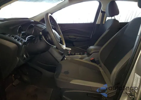 2016 Ford Escape S z USA, uszkodzony, nr VIN 1FMCU0F77GUB83577